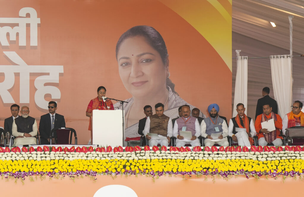 रेखा गुप्ता का सफर और जीवन परिचय 1 delhi ceremony feb20 2 1024x665 1 रेखा गुप्ता का सफर और जीवन परिचय