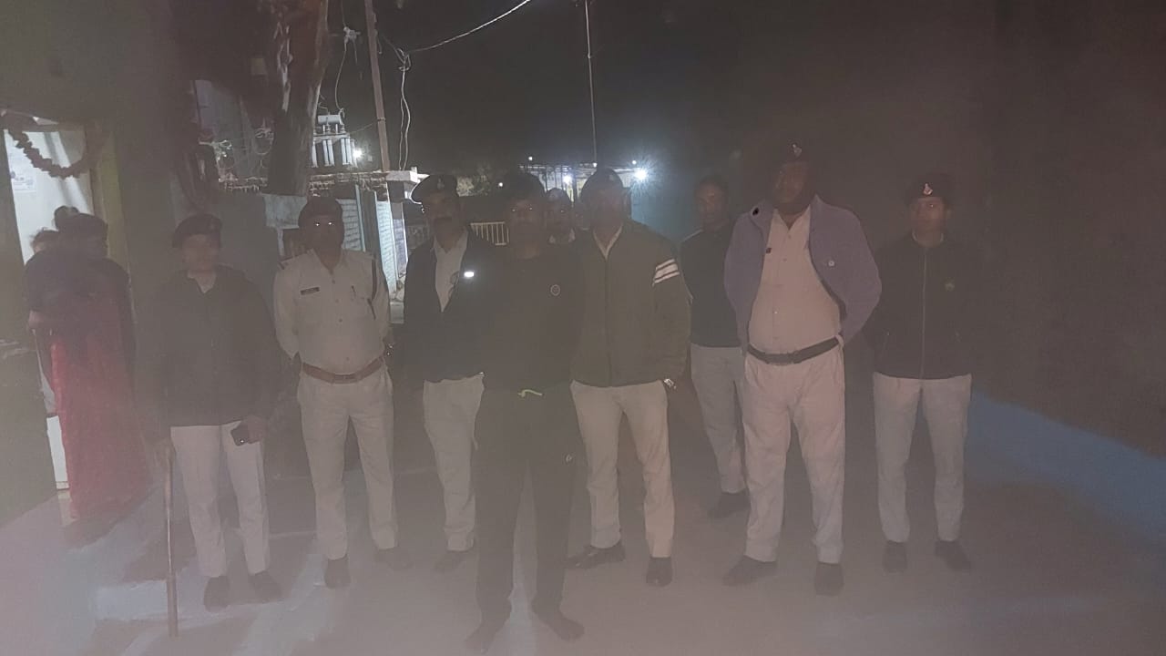 183 बदमाशों पर शिकंजा, 100 से ज्यादा वारंट तामील 2 WhatsApp Image 2025 03 09 at 8.52.27 PM 2 183 बदमाशों पर शिकंजा, 100 से ज्यादा वारंट तामील