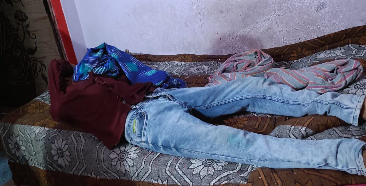 खितौली में युवक ने फांसी लगाकर की आत्महत्या 1 1000903327 खितौली में युवक ने फांसी लगाकर की आत्महत्या