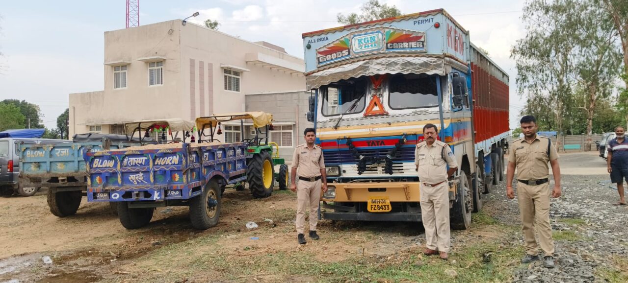 अवैध पशु परिवहन का भंडाफोड़, 250 बकरा-बकरी जब्त 2 1000928411 अवैध पशु परिवहन का भंडाफोड़, 250 बकरा-बकरी जब्त