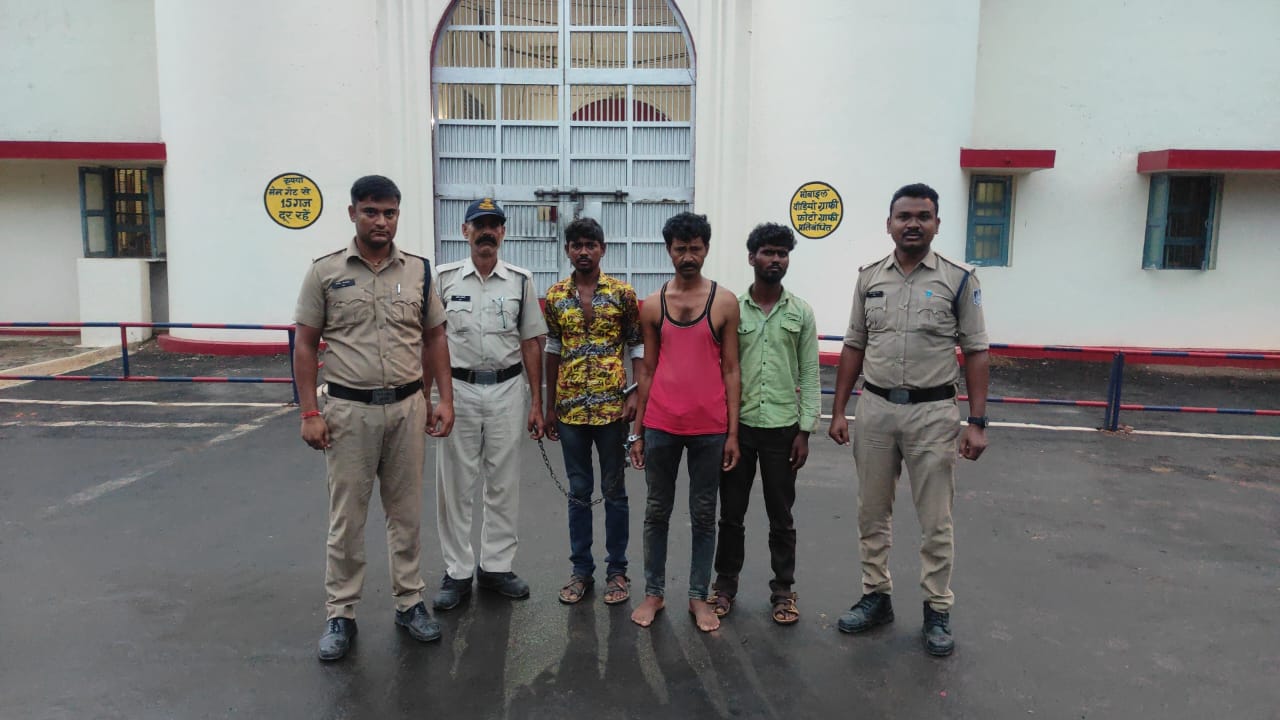 बरही पुलिस की अवैध मादक पदार्थ गांजे के विरुद्ध 03 बड़ी कार्यवाहियां 3 1000581219 बरही पुलिस की अवैध मादक पदार्थ गांजे के विरुद्ध 03 बड़ी कार्यवाहियां