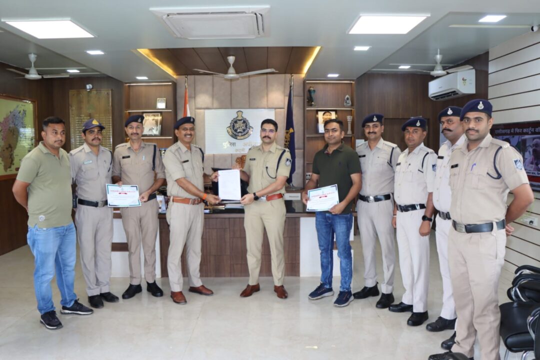 पुलिस अधीक्षक कार्यालय में आयोजित हुआ मंगलवार जनसुनवाई कार्यक्रम 5 1000586291 पुलिस अधीक्षक कार्यालय में आयोजित हुआ मंगलवार जनसुनवाई कार्यक्रम