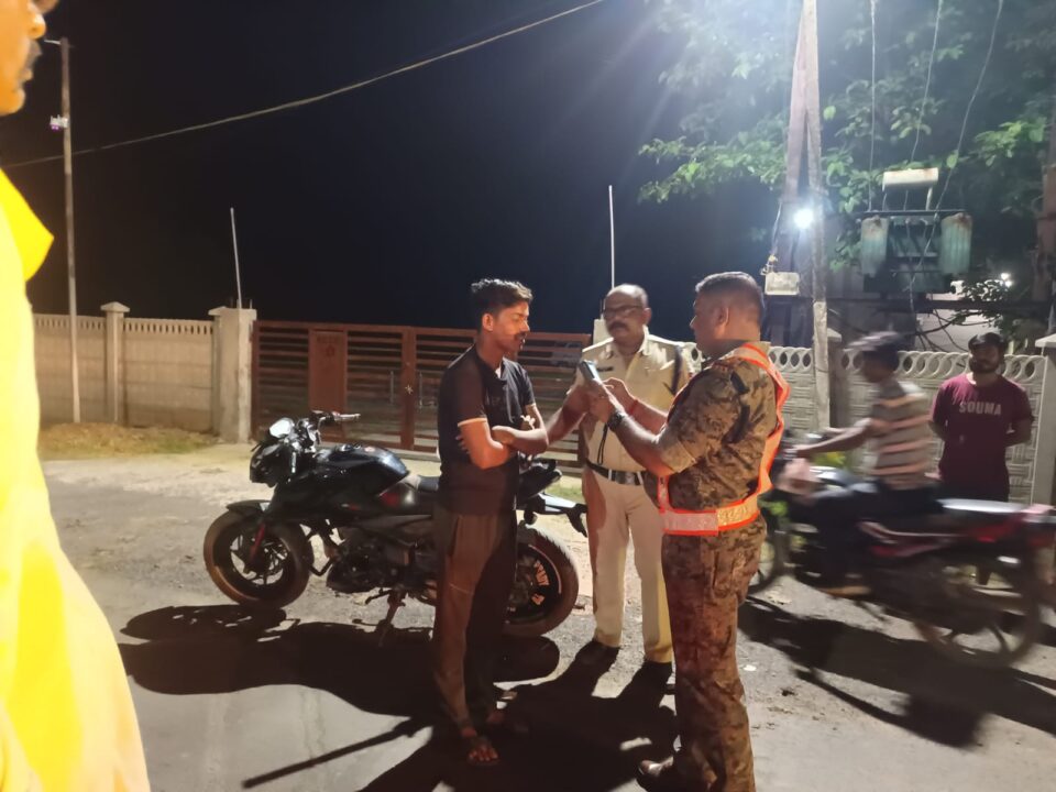 1000668207 सड़क सुरक्षा एवं अपराध नियंत्रण अभियान के अंतर्गत थाना बरही पुलिस की सख्त कार्रवाई – ड्रिंक एंड ड्राइव के 6 प्रकरणों में न्यायालय द्वारा 60,000 रुपये का अर्थदंड**