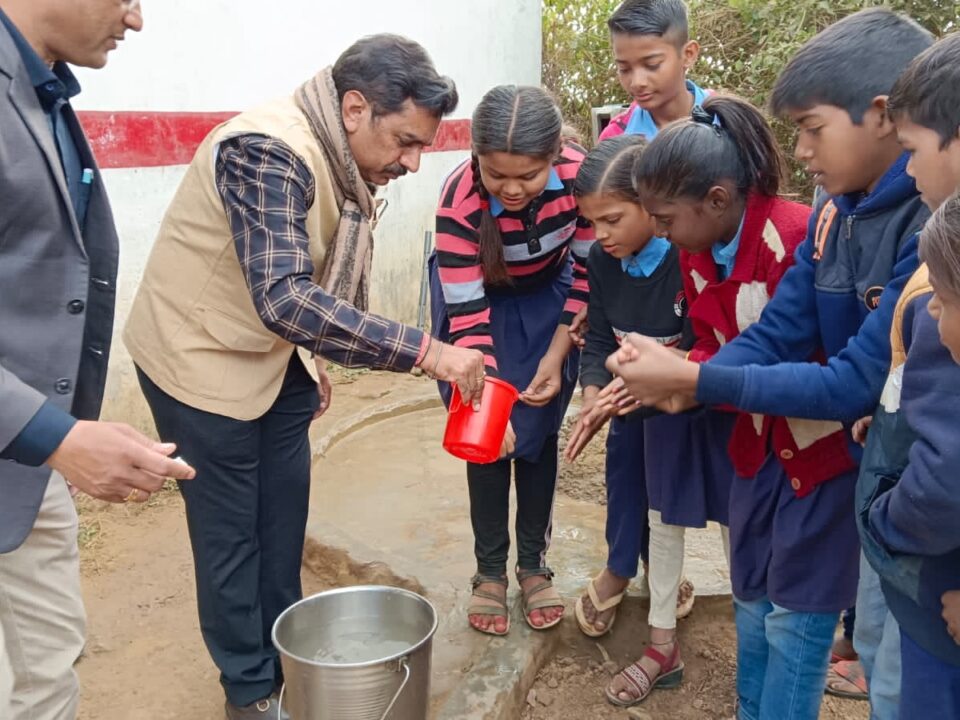 अशोक विश्वकर्मा जी की पहल का असर: छात्रावासों में अब मिलेगा मेस का लाभ, कटनी 2 छात्रावास निरीक्षण अशोक विश्वकर्मा जी की पहल का असर: छात्रावासों में अब मिलेगा मेस का लाभ, कटनी