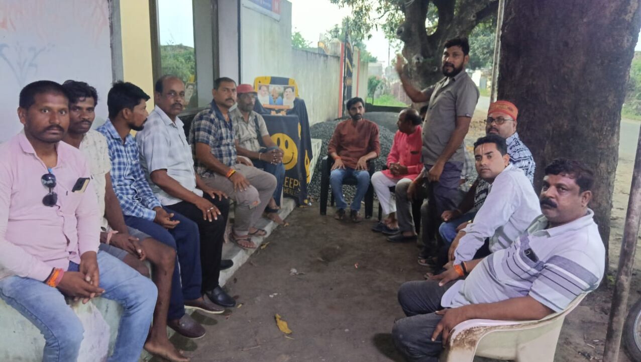 1000721635 भाजपा मंडल खितौली अंतर्गत ग्राम केवलारी में बैठक आयोजित की गई