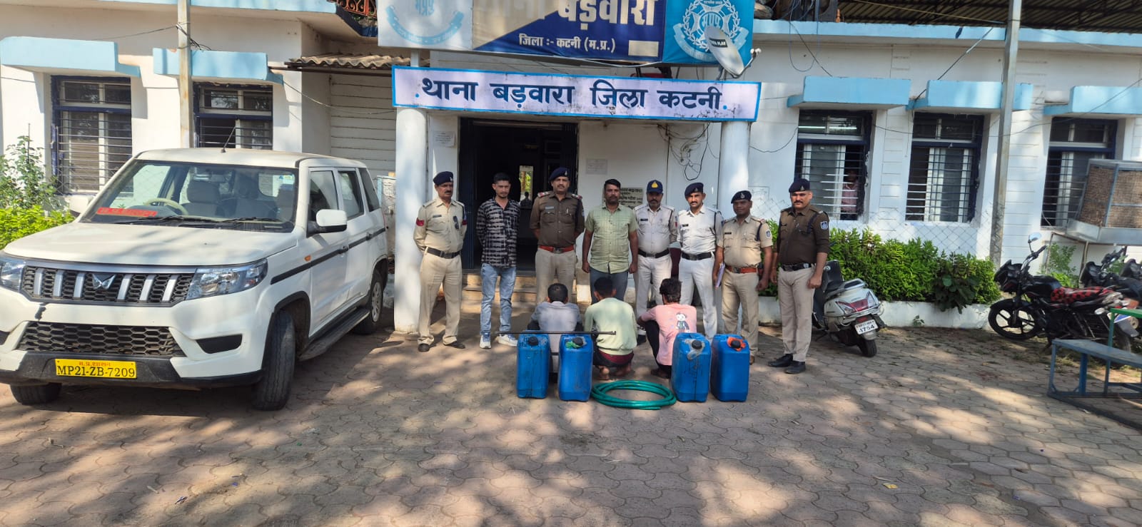 1001050660 1 बड़वारा पुलिस ने किया अंतर्जिला डीजल चोर गिरोह का पर्दाफाश