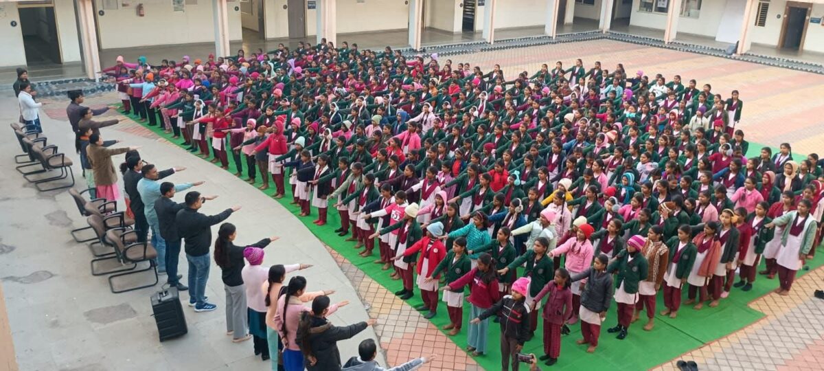 1001208369 बाल विवाह मुक्त भारत अभियान के अंतर्गत शासकीय आदिवासी कन्या शिक्षा परिसर सरसवाही में जागरूकता सह प्रशिक्षण कार्यक्रम आयोजित
