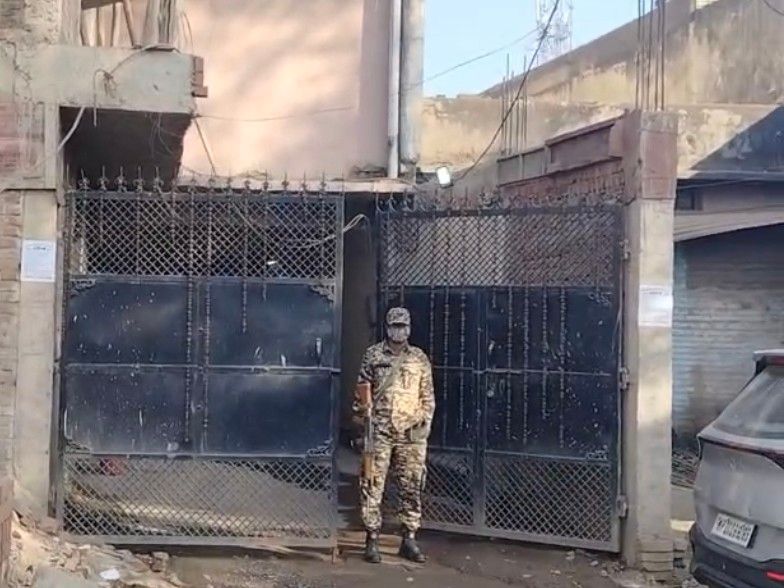 706775616049909993828096 कटनी की 'खनिज राजनीति' में शह और मात का खेल; क्या 'शोक' पर भारी पड़ गई 'सियासी असुरक्षा'?