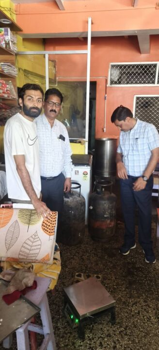 बरही में अवैध एलपीजी भंडारण पर कार्रवाई 1 1001497870 बरही में अवैध एलपीजी भंडारण पर कार्रवाई