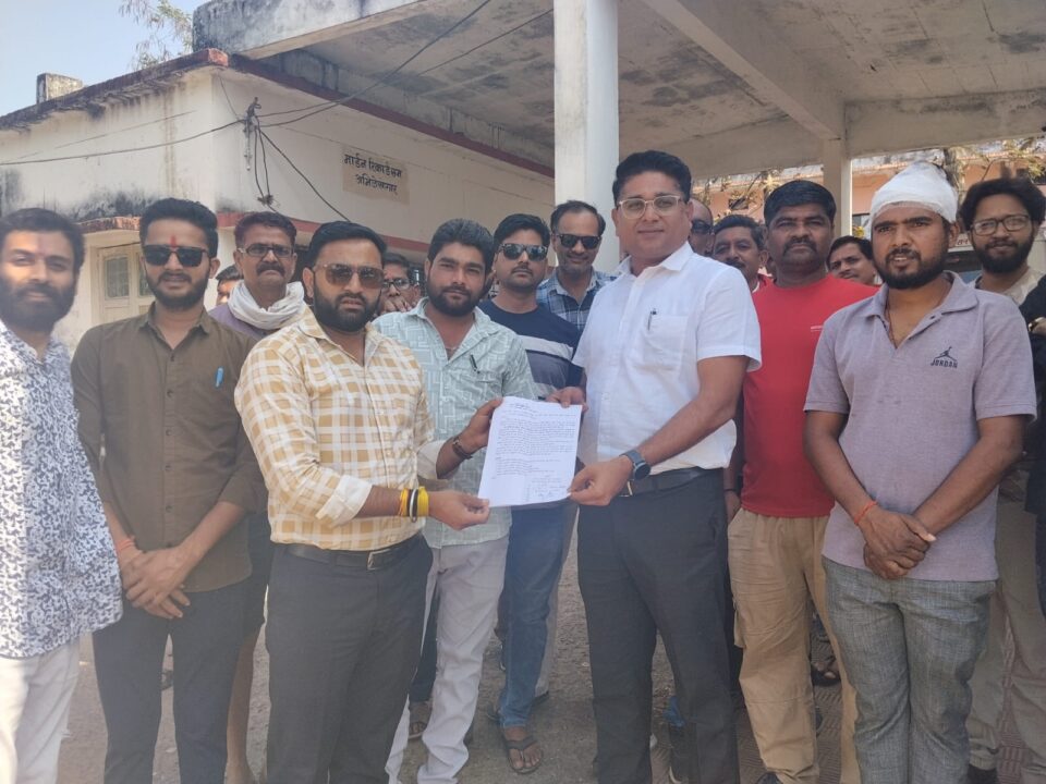 IMG 20260402 WA0001 बरही में शराब भट्टियों के खिलाफ जनआक्रोश: जानलेवा हमले के बाद दुकानों को शहर से हटाने की मांग तेज