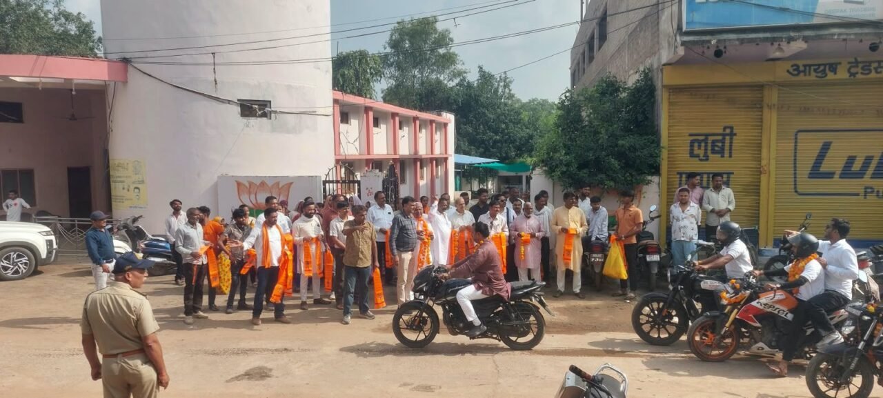 img 20261001 wa00084163559364870378715 बड़नगर से बनारस जा रही ‘जल जन सेवा संकल्प बाइक यात्रा’ का बरही में भव्य स्वागत